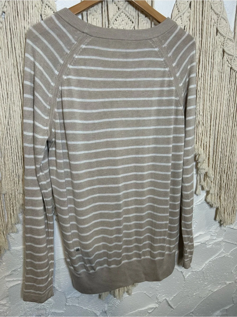 Lululemon Post Savasana Pullover Cashmere Blend P2P 23.5” - Picture 12 of 14